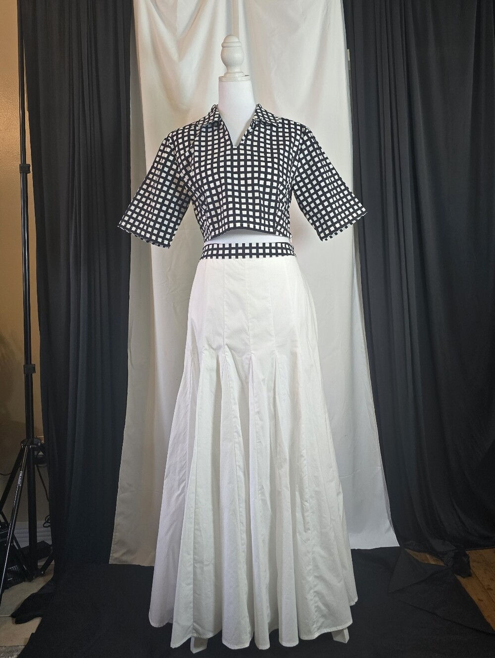 Fancy brand Brynn Double Layer Pleated Maxi Skirt White/Black With Matching Top